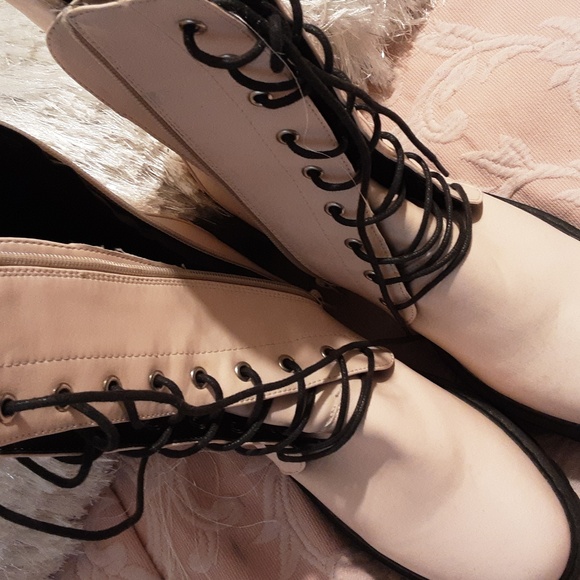 Stylish Pink Lace-Up Combat Boots - Picture 8 of 8